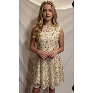 Cream Floral Lace Sleeveless Dress (155)
